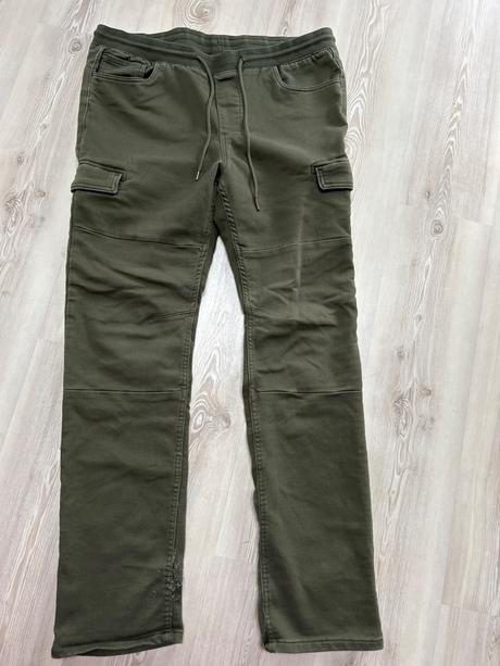 Kapsace elasticke, 54