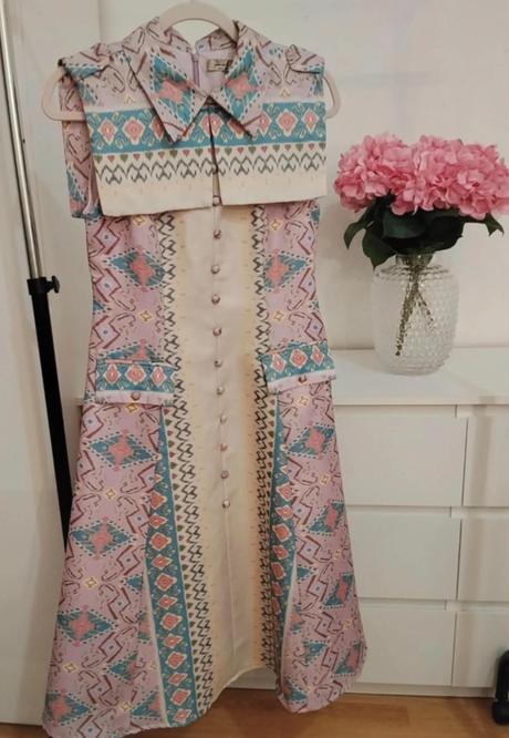 Luxusné dizajnové áčkové šaty amelia couture, m