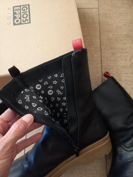 Zateplene kozene cizmy, 33