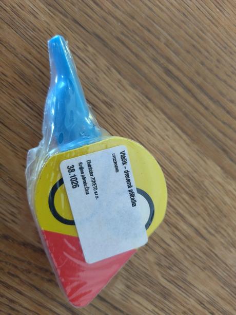 Drevená píšťalka vtáčik, 