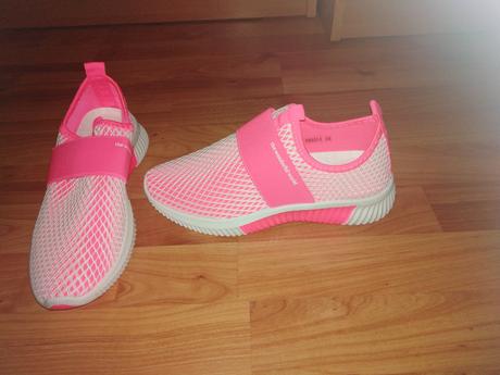 Tenisky nasuchovacky 38, 38