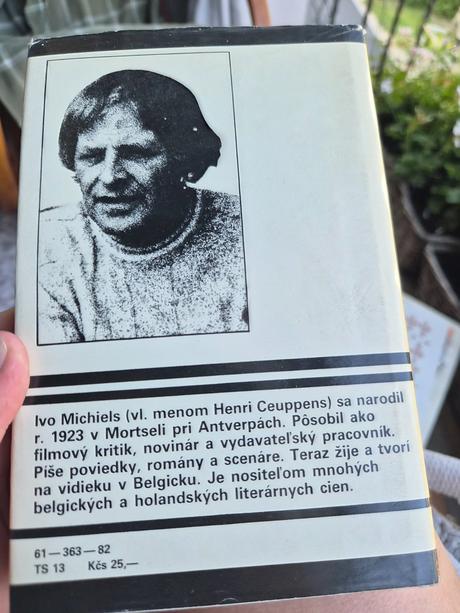 Kniha zahradardzi psom.a vlkom, 