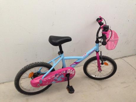 Bicykel+helma+pomocne kolesa, 16