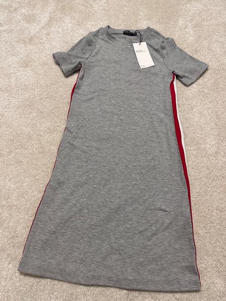 Tričkove šaty, bershka,xs
