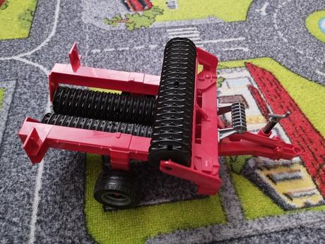 Bruder doplnky za traktor a panaci, 