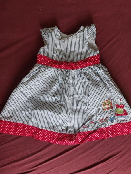 Saty aj na slavnostne prilezitosti, 74