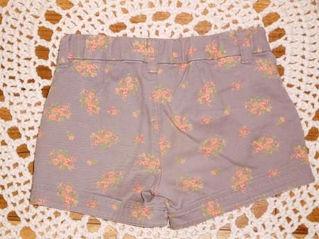 Prekrásne kvalitné šortky-kraťasky super stav 134, benetton,134