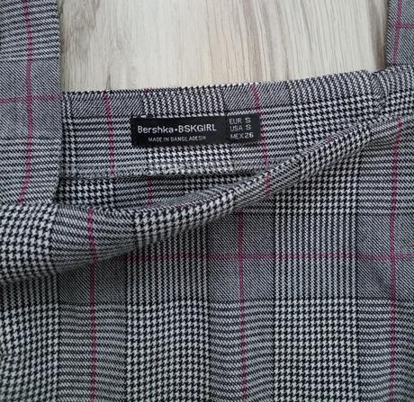 Šaty bershka č.s, bershka,s