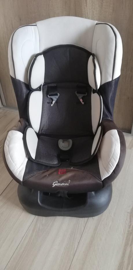 Autosedačka giordani,