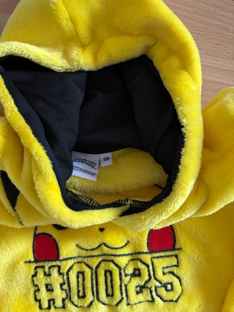 Pokemon mikina, chapter young,128