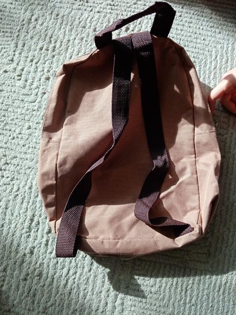 Malý ruksak opička, 