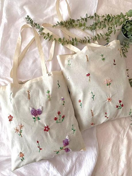 Plátené, ručne vyšívané tašky,