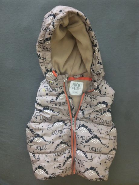 Vesta so vzorom dinosaura., f&f,92