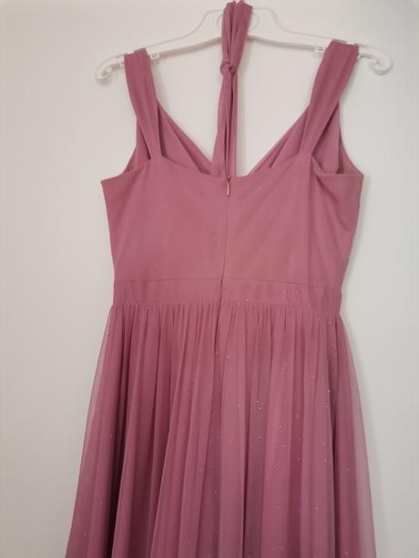 Slávnostné šaty, 36