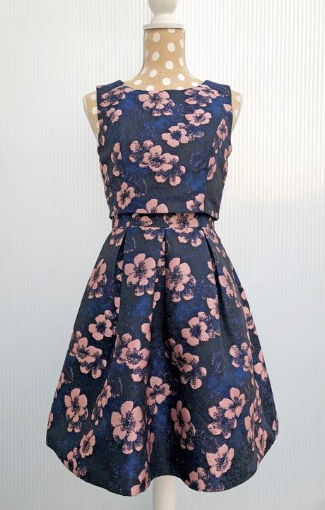 Značkové koktejlové šaty, s