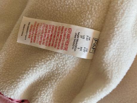 Krásna vesta 98, f&f,98