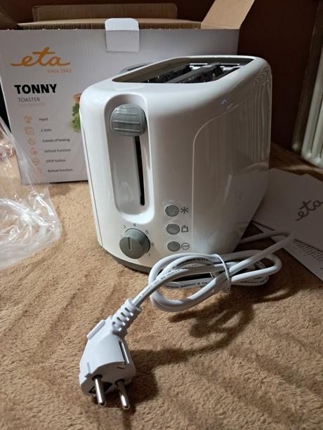 Toastovac eta nepouzity, novy, eta