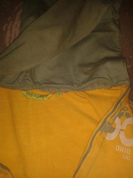 Teplejšia mikinka so štrikovanymi rukavmi, 92