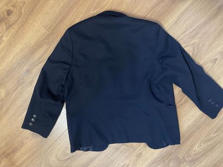 Nove spolocenske sako, 140