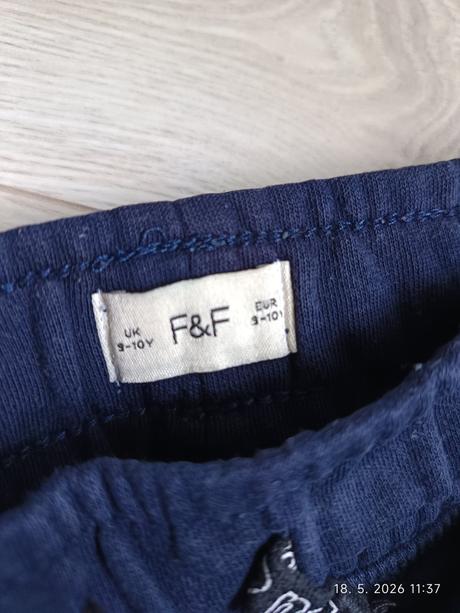 Kraťasy, f&f,140