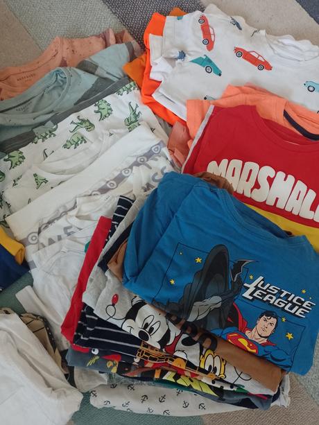 Balík oblečenia c. 122, 122–134