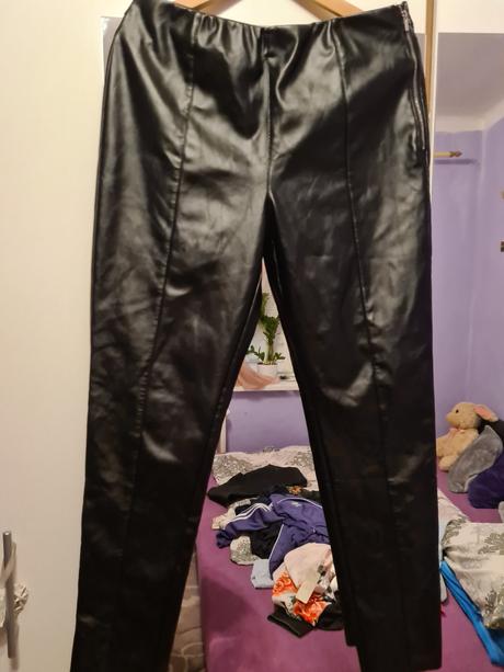 Kožené nohavice, 40