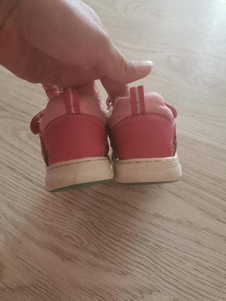 Sandálky 23, cupcake,23