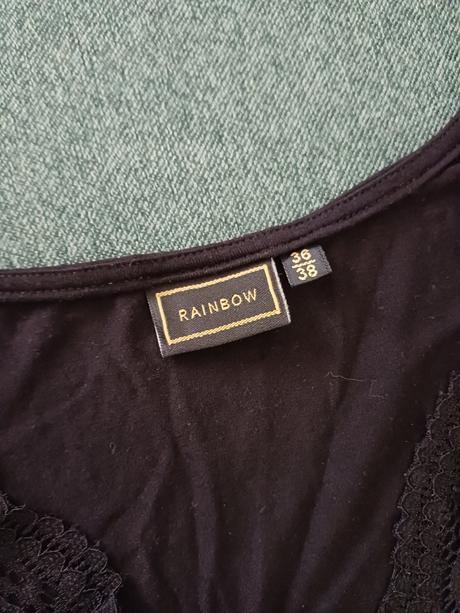 Tričko s čipkou, 36