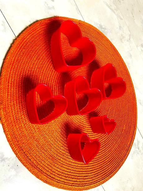 Kvalitné vykrajovátka - 6 ks,