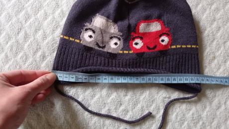 Zimna ciapka s autickom, 86