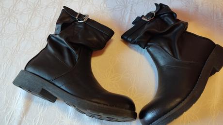 Členkové čižmy, 36