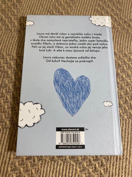 Modré srdce s kečupovým fľakom marta hlušíková,