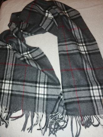 Pansky šál, piazza italia