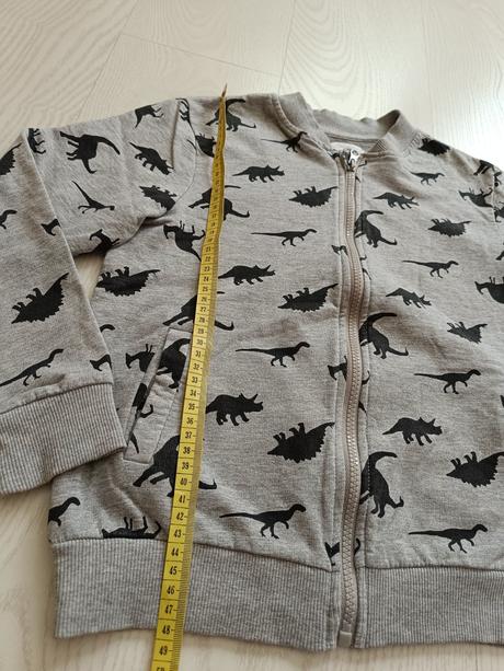 Šedá mikina na zips s dinosaurami, sinsay,140