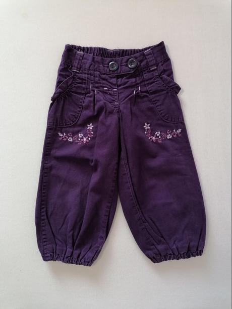 Podšite nohavice fialove s kvetmi, 92