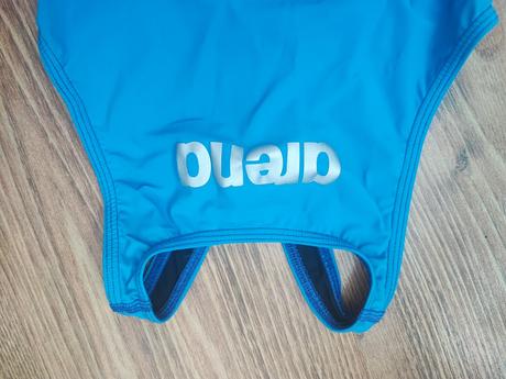 Aréna pretekárske plávky, 28