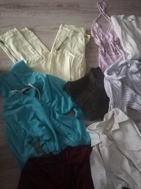 Balík oblečenia xs a s, s