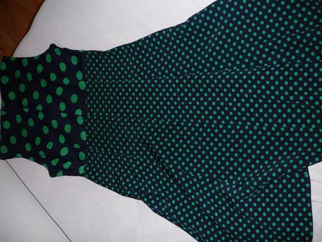 Bodkovane letné saty, 34