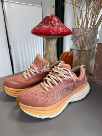 Hoka bondi 8, 40