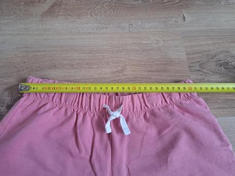Šortky, pepperts,134