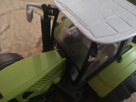 Traktor s cisternou,