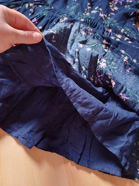 Krásne kvetované šaty 110/116, 110