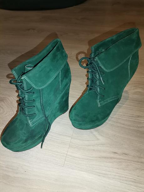 Vysoké topánky, 38