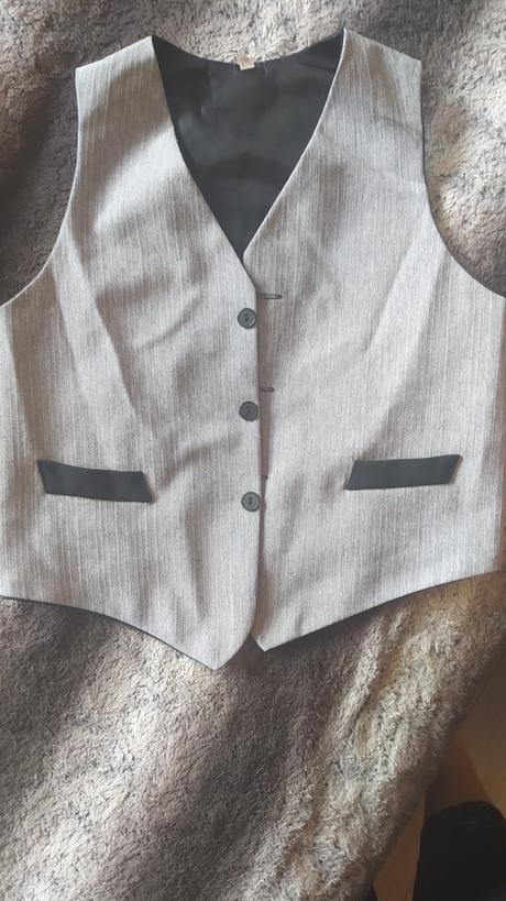 Sako +nohavice na 3 roky, 104