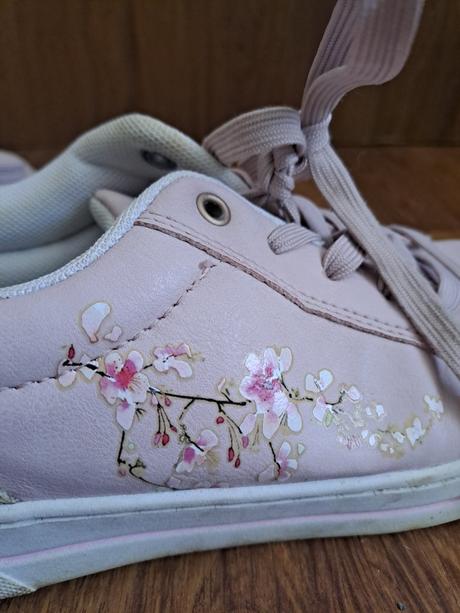 Nádherné dievčenské botasky, graceland,37