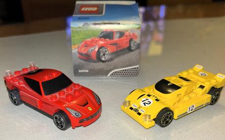 Lego shell ferrari s naťahovacím motorom - 2 kusy, 