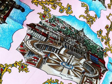 Šatka s motívmi ríma, l