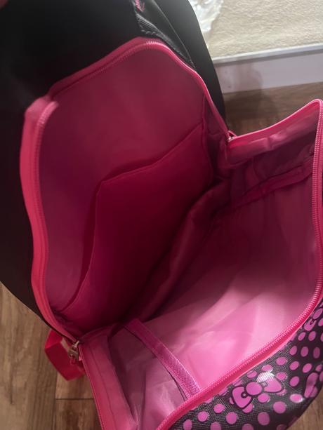 Ruksak hello kitty,