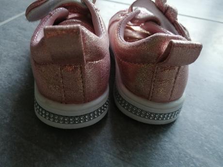 Tenisky s mašličkou, v25, vd 15,5 cm max, 25