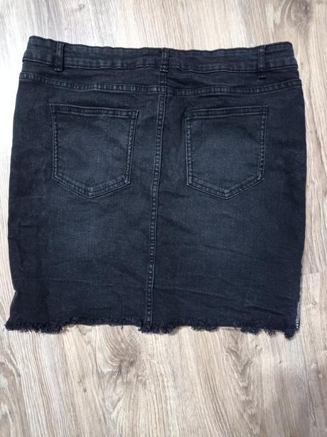 Čierna rifľová sukňa, l